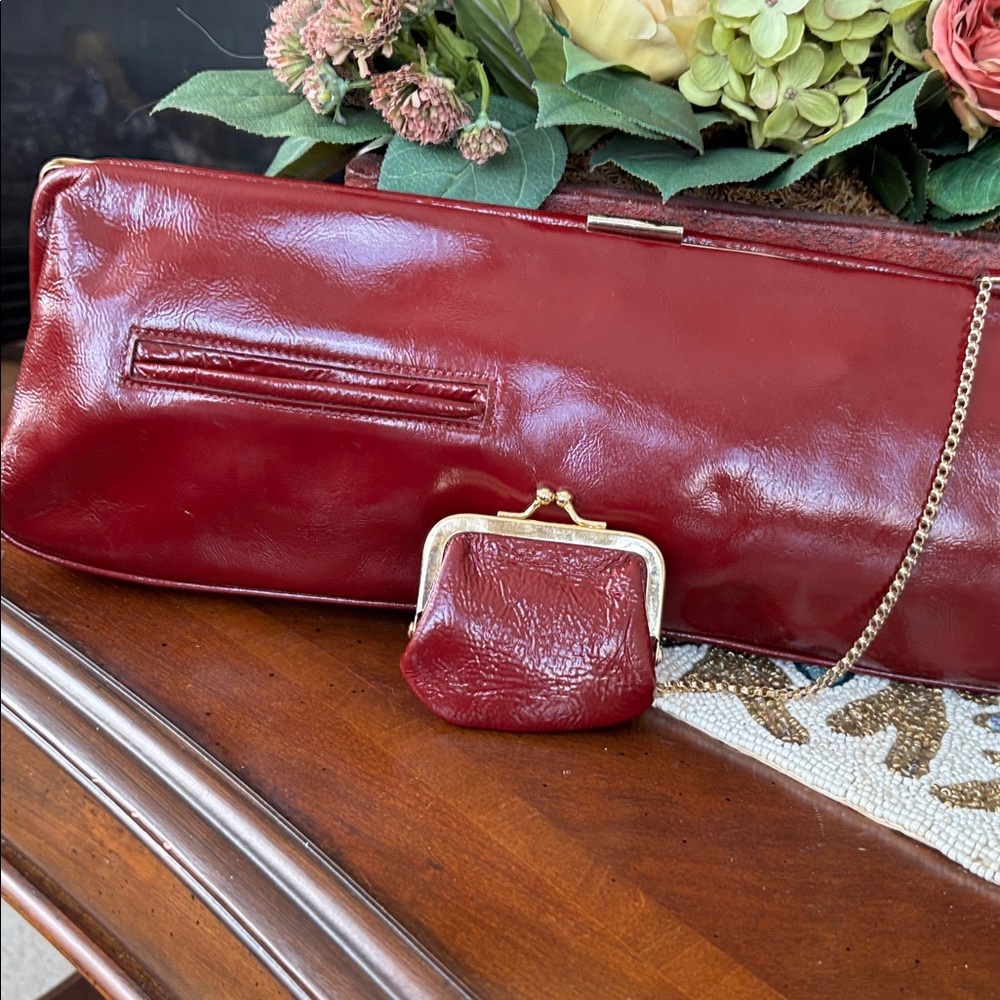 Hobo International Vintage Red Patent Leather Long Clutch Bag Chain Coin Purse - Picture 9 of 14